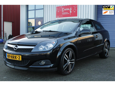 Opel Astra GTC 1.7 CDTi Cosmo / Airco / Elec ramen / Cruise control / Stoelverwarming / Parkeersensoren