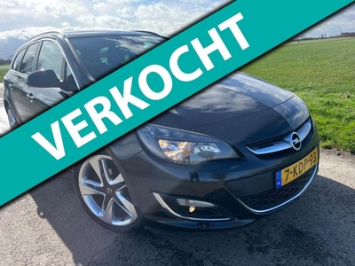 Opel Astra Sports Tourer 1.4 Turbo Sport / 2013 leer !