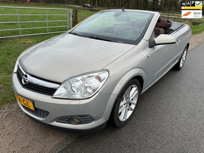 Opel Astra TwinTop 1.8 Cosmo 140PK top onderhouden en