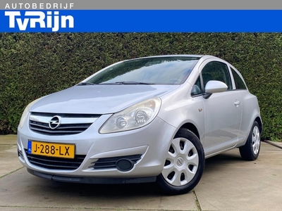 Opel Corsa 1.0-12V Selection Geintegreerde Fietsendrager