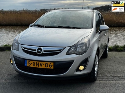 Opel Corsa 1.2-16V Business+ AUTOMAAT/ NAVI /