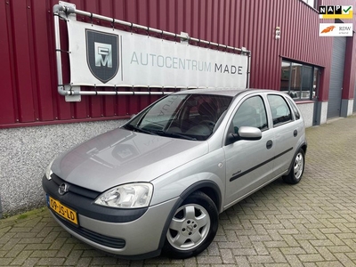 Opel Corsa 1.2-16V Comfort // 156 DKM NAP