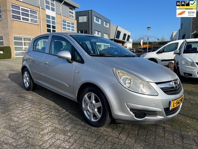 Opel Corsa 1.2-16V Essentia 5 deurs