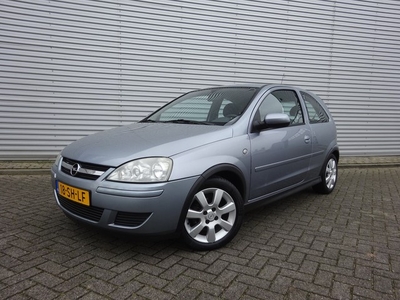 Opel Corsa 1.2-16V Silverline Airco / Lm velgen (bj 2006)