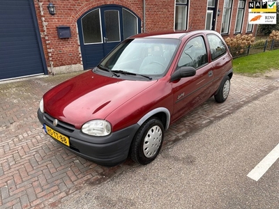 Opel Corsa 1.4i Joy apk t/m 30-01-2025