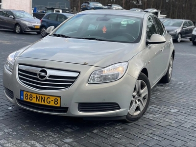 Opel Insignia 1.8 Edition