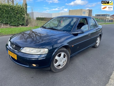 Opel Vectra 1.8-16V Business Edition NAP/CLIMA/APK 3-2025