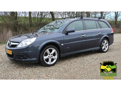 Opel Vectra Wagon 2.2-16V Executive