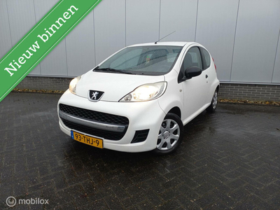 Peugeot 107 1.0-12V XR SUPER NETJES!!