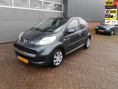 Peugeot 107 1.0-12V XS