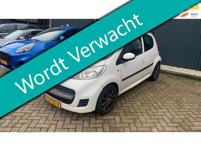 Peugeot 107 1.0-12V XS Automaat Airco 5-deurs Zuinig A-label