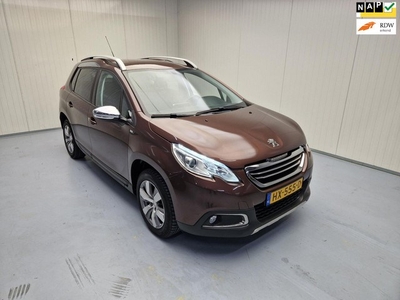 Peugeot 2008 1.2 PureTech Style Navi Airco Cruise Control