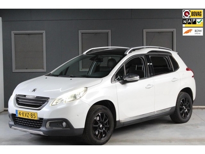 Peugeot 2008 1.6 VTi Féline , Panoramadak , trekhaak , half