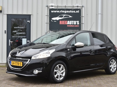 Peugeot 208 1.2 82PK Style. Org NL, Trekhaak, Navigatie, Lmv, Cruise, Airco!!