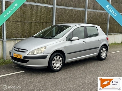 Peugeot 307 1.6-16V XS Premium NAP/AIRCO/TREKHAAK/NWE