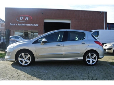 Peugeot 308 1.6 THP XT airco leder panoramadak inruil