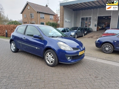 Renault Clio 1.2-16V Team Spirit