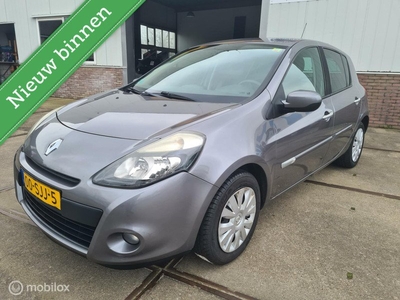 Renault Clio 1.2 Authentique BJ 2011 ..150586 KM