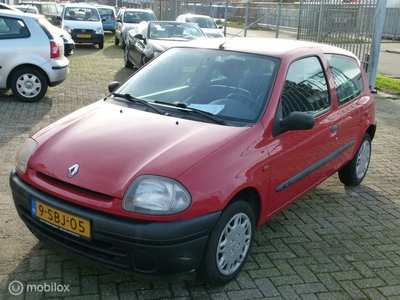 Renault Clio 1.2 NIEUWE APK 02-2025 met stuurbekrachtiging