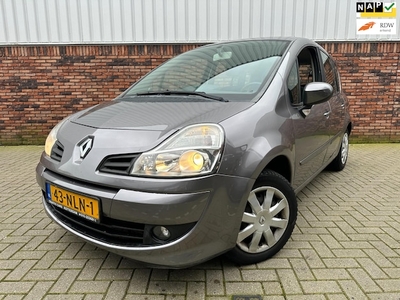 Renault Grand Modus Benzine