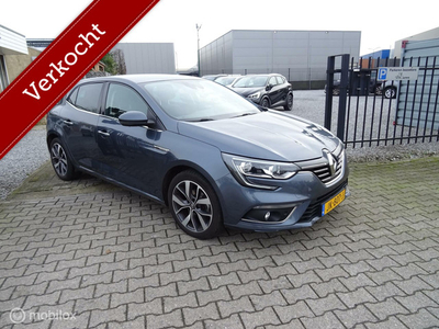 Renault Megane 1.2 TCe Bose complete zeer mooi dealer onderhouden auto.