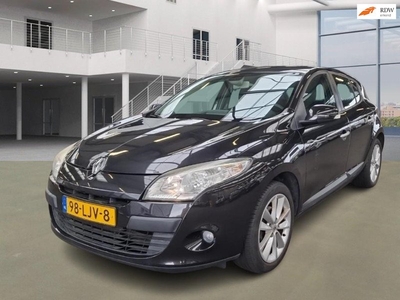 Renault Mégane 1.6 Celsium AIRCO NAVI TREKHAAK 2 X SLEUTELS