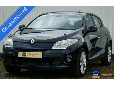 Renault Megane 1.6 Celsium - LEES ADVERTENTIE