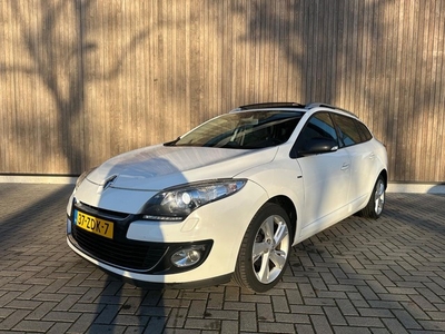 Renault Mégane Estate 1.5 dCi Bose XENON PANO