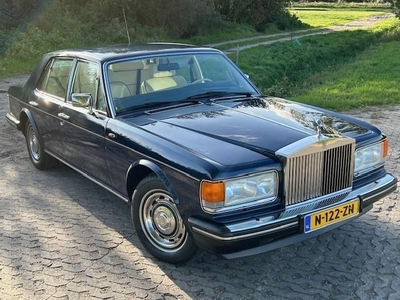 Rolls-Royce Silver Spirit 6.8