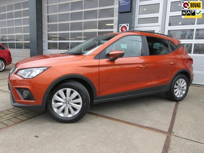 SEAT ARONA 1.0 TSI Style Business Intense / Camera / Trekhaak