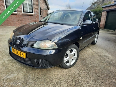 Seat Ibiza 1.4-16V Reference Airco/rijdt als nieuwe!