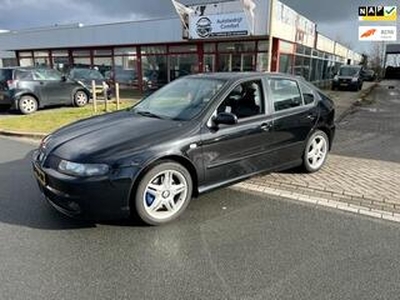 Seat LEON 2.8 V6 Cupra 4. 196DKM NAP. SUPER NETJES !