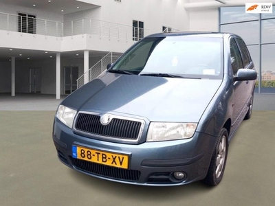 Skoda Fabia 1.4-16V Spirit+ AIRCO CRUISE 2 X SLEUTELS