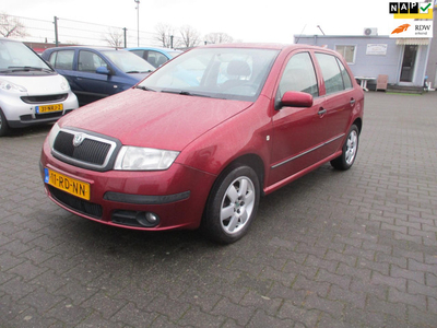 Skoda Fabia Skoda Fabia 1.4-16V Elegance 5drs -AIRCO-CRUIS CONTR