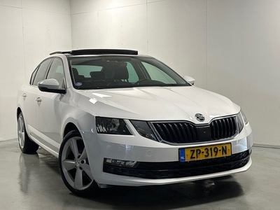 Skoda Octavia 1.0 TSI Greentech Panoramadak / 1 e eig./ 18