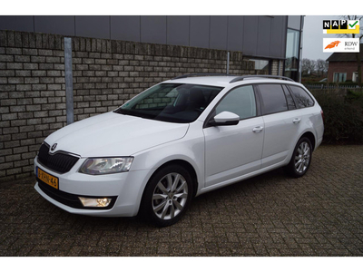 Skoda Octavia Combi 1.2 TSI Greentech Ambition Businessline Navi Clima Cruise Elektrische Ramen en Spiegels PDC LMV 17 inch Trekh.