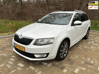 Skoda Octavia Combi 1.6 TDI Greentech Ambition Business