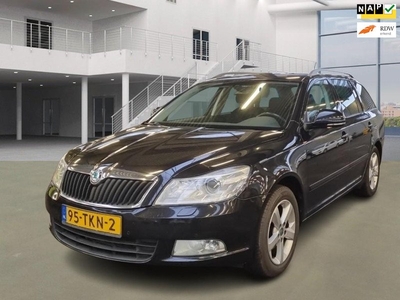 Skoda Octavia Combi 1.6 TDI Greentech Elegance Business Line