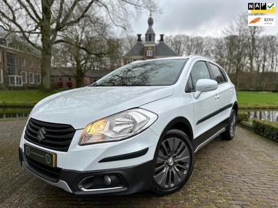 Suzuki SX4 S-Cross 1.6 Exclusive Pano Keyless