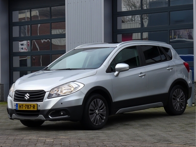 SUZUKI S-CROSS SX4 1.6 Exclusive PANO Trekhaak Rijklaarprijs! | 12 Maanden Garantie | Onderhoudsbeurt | Nieuwe APK | Mobiliteitservice Trekhaak