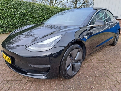 Tesla Model 3 Long Range 75 kWh PANODAK/LEER