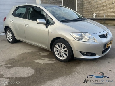 Toyota Auris 1.6 automaat cruisenavi nieuwe apk 124 PK