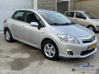 Toyota Auris 1.8 Full Hybrid automaat key less nieuw APK