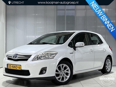 Toyota Auris 1.8 Full Hybrid Dynamic 100%