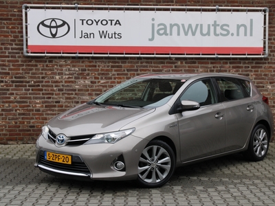 TOYOTA AURIS 1.8 Hybrid Dynamic + Navi + PDC