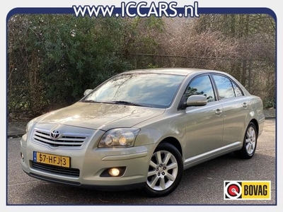 Toyota AVENSIS 2.0 VVTI BNS PRO - Leer - Navi - Clima !!!