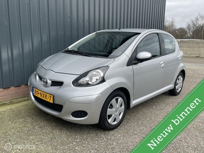 Toyota Aygo 1.0-12V Access 5-DEURS/ AIRCO / NAP