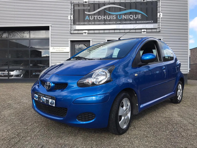 Toyota Aygo 1.0-12V Dynamic Blue