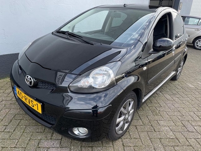 Toyota Aygo 1.0-12V Dynamic Navigator Automaat - Lederen