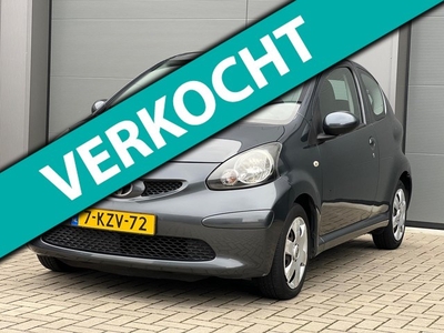 Toyota Aygo 1.0 3 Deurs * 2 sleutels